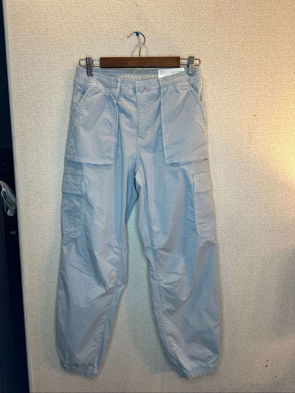 NWT American Eagle, baggy joggers